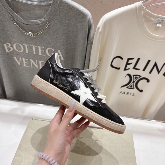 Golden Goose Black and White Sneakers - Picture 5 of 7